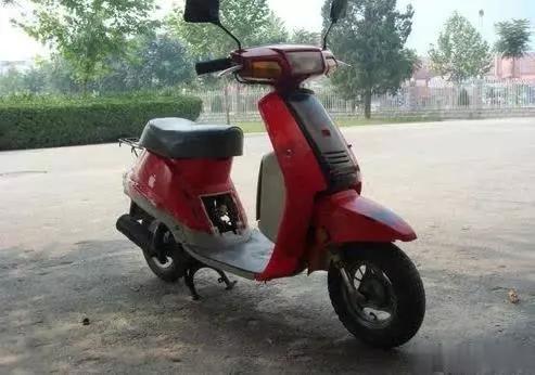 一堆“废铁”？这是老子的启蒙摩托！