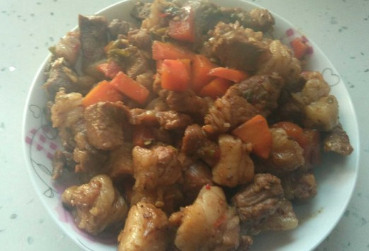 烧羊肉去膻味的诀窍,羊肉烧过膻味太重有什么办法