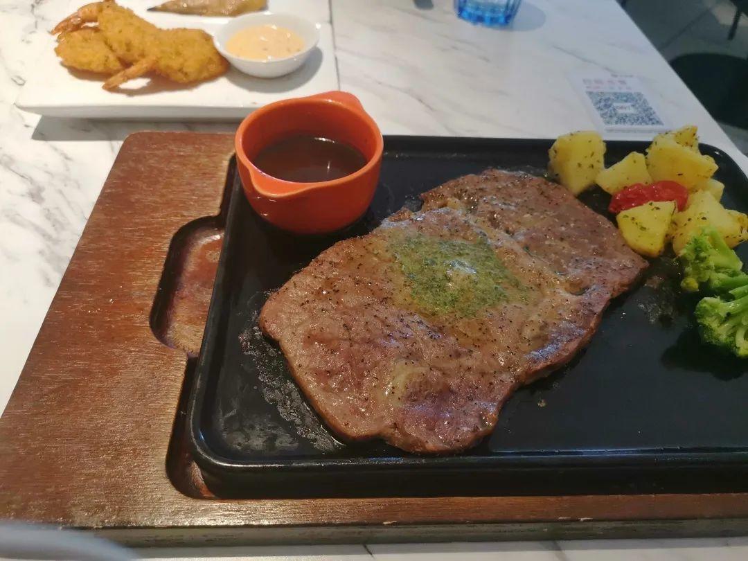 必胜客的自助值得吗,必胜客5折卡和2人自助餐怎么划算