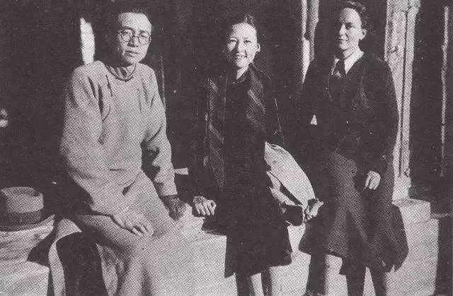 梁思成蓟县独乐寺,梁思成在独乐寺照片