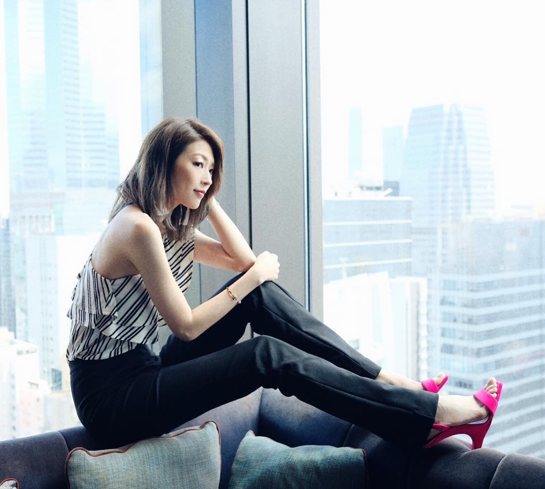 杩炶瘲闆呬粠灏忕殑缁忓巻,浠庢竻绾皬濂崇敓鍒扮簿鑷寸殑濂充汉