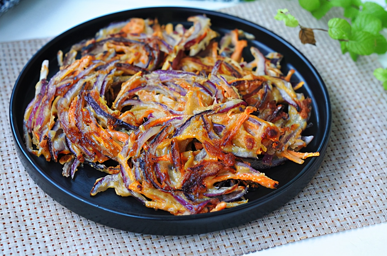 简单好吃的洋葱饼,不加面粉的洋葱饼