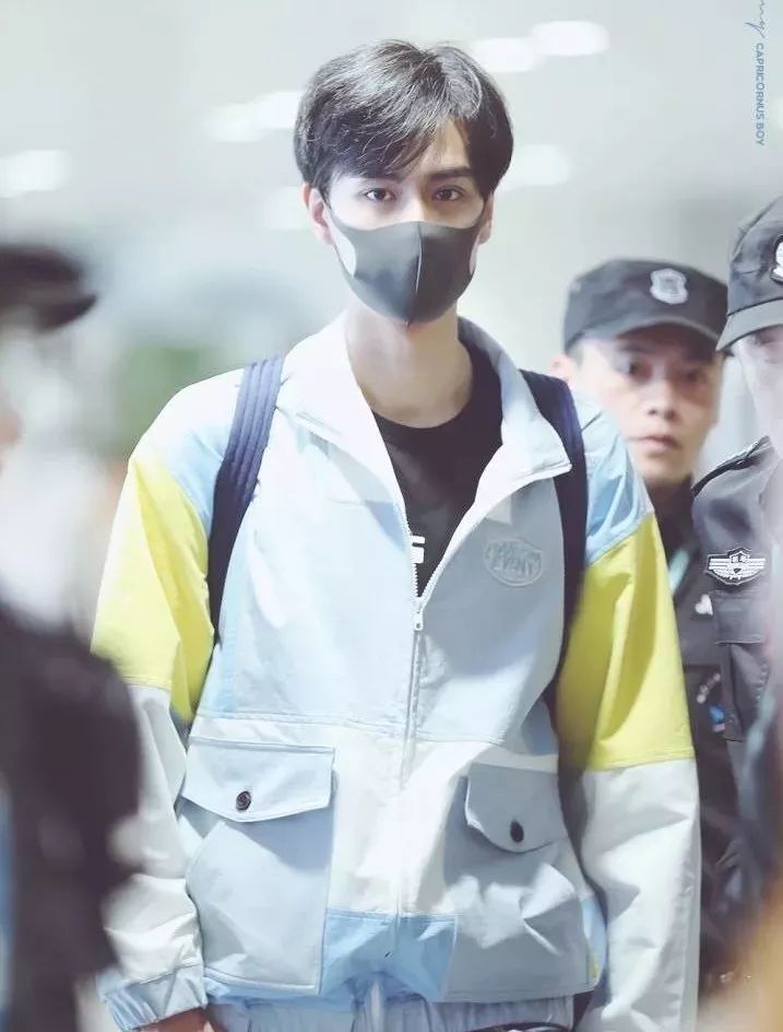 易烊千玺同款小众好物,易烊千玺蔡徐坤同款国潮鞋