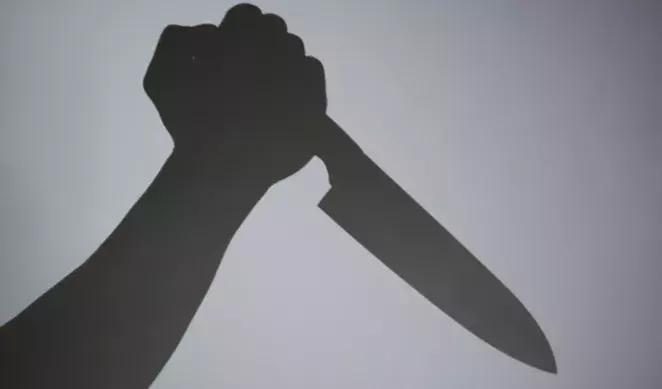 最高检发布正当防卫标准案例,有人拿刀准备砍我可以报警立案吗