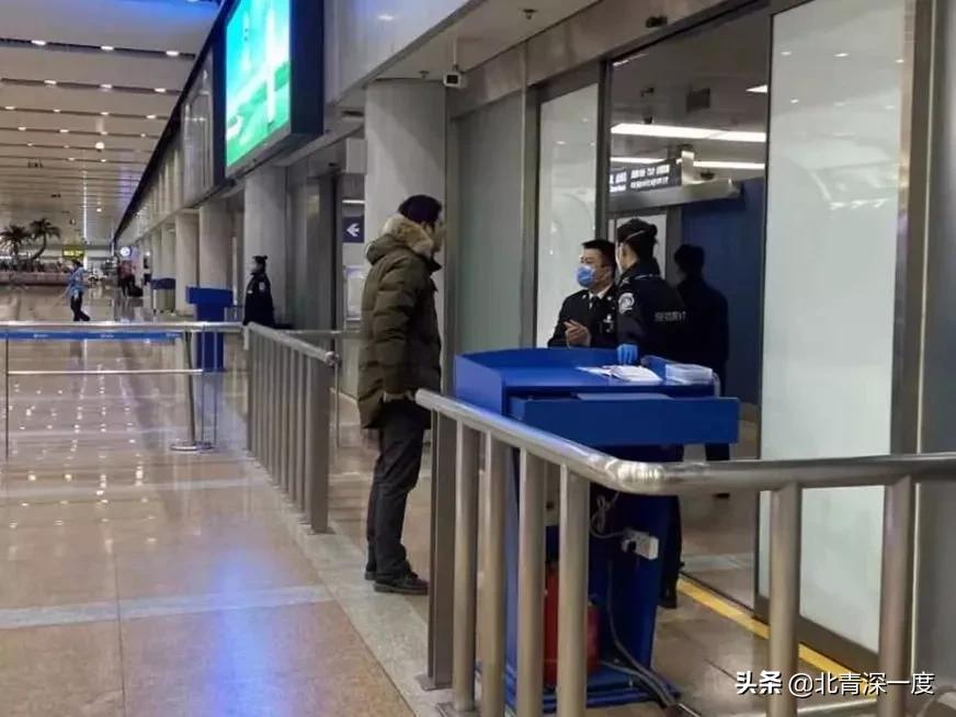 外国留学生在中国收到防疫物资,留学生回国防疫物资