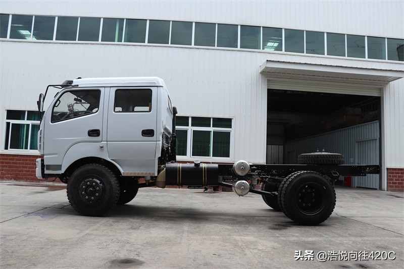 东风多利卡单排四驱底盘,多利卡四驱货车