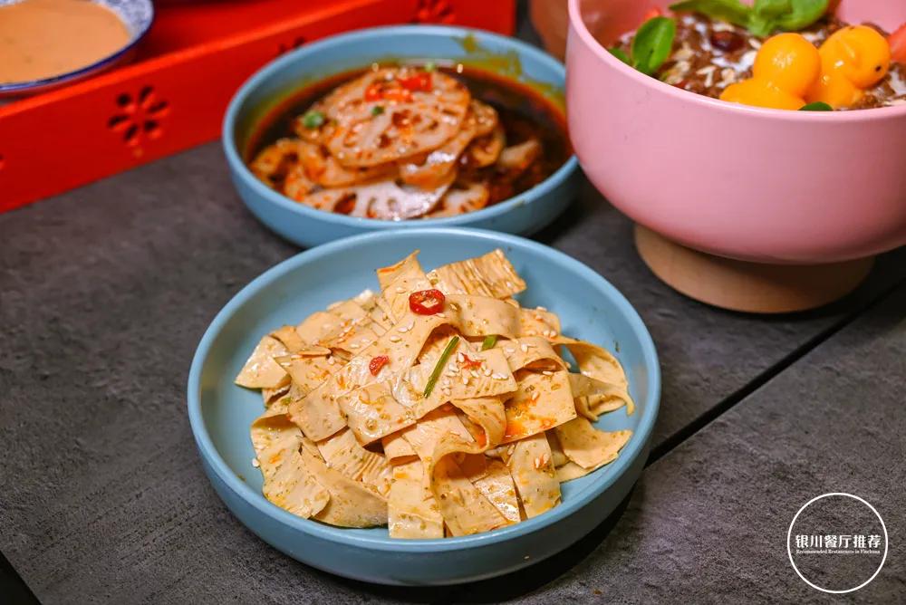 银川西夏肉蟹煲,银川商城肉蟹煲