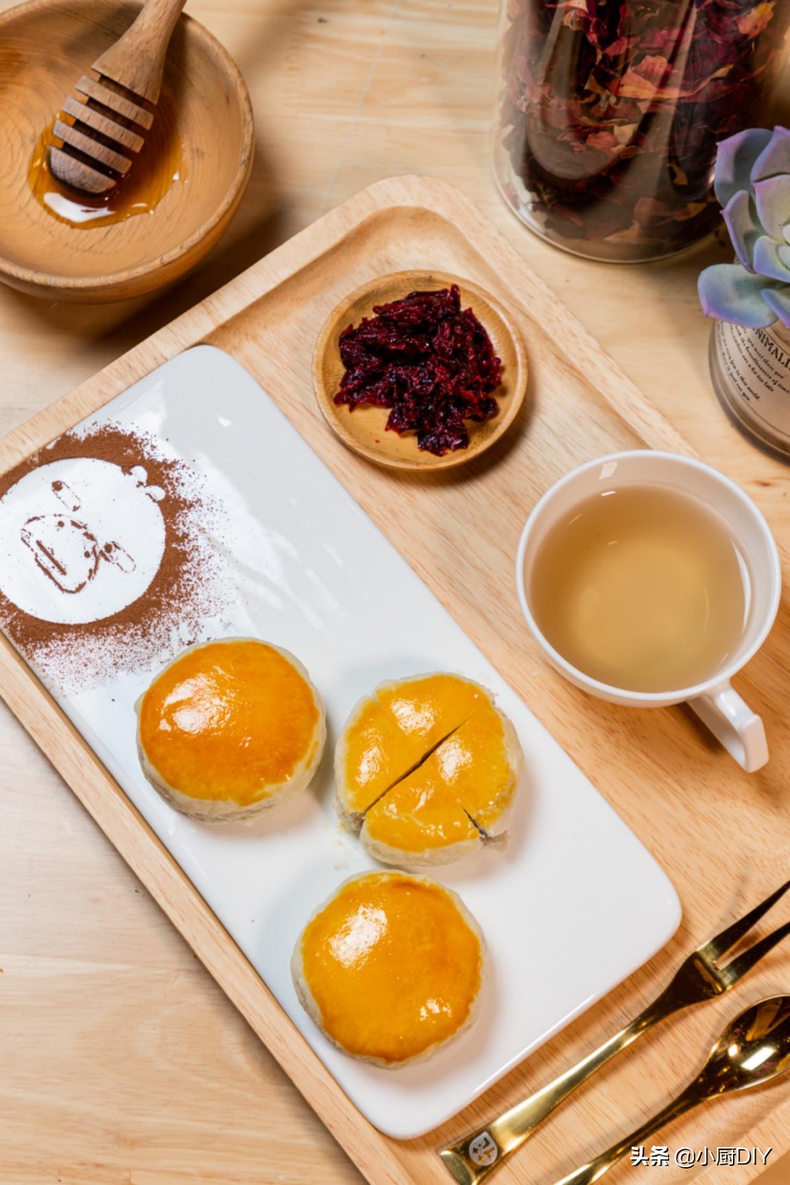 花猫鲜花饼,花喵现烤鲜花饼