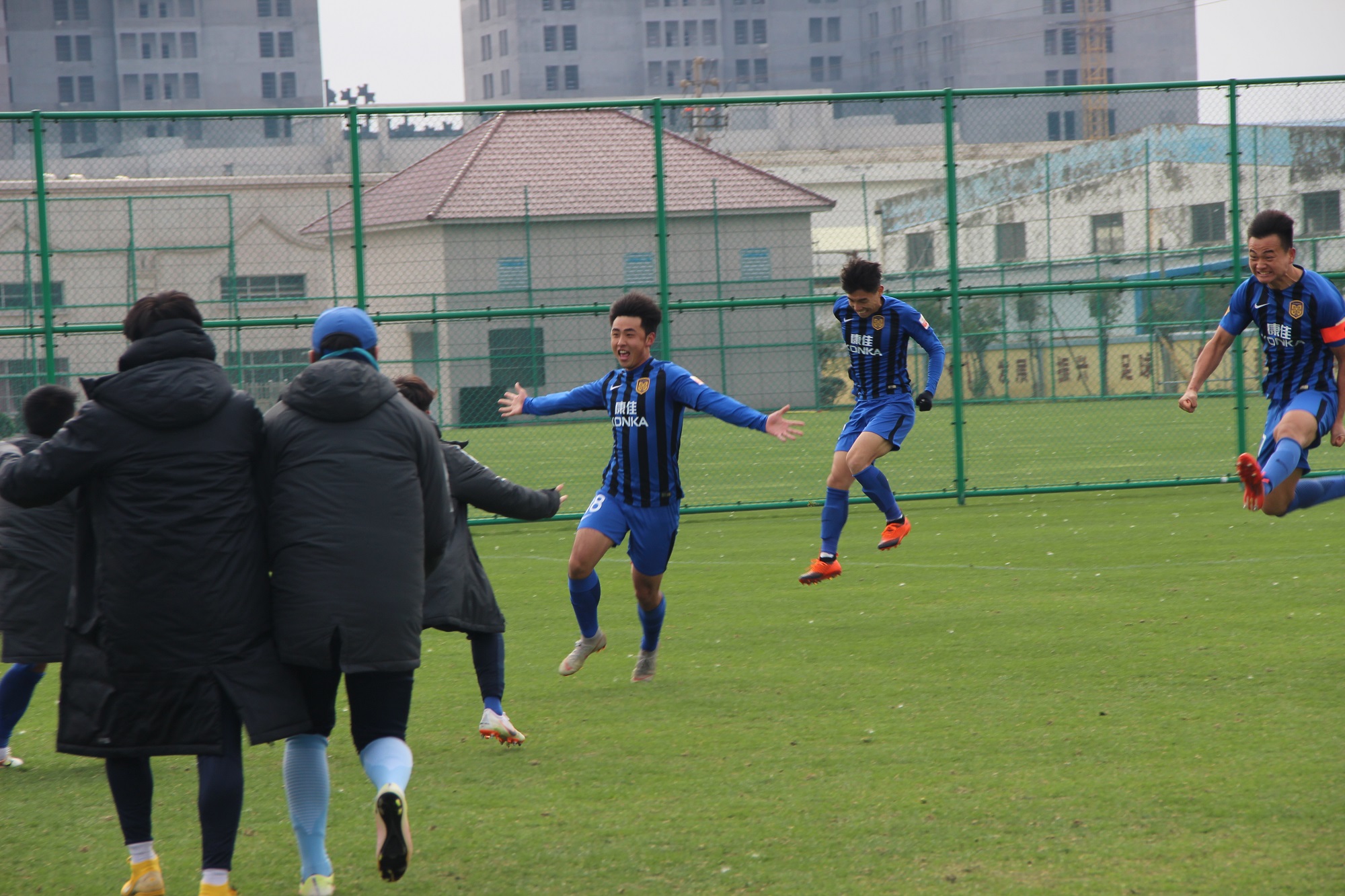 苏宁球员名单小将,苏宁球员训练