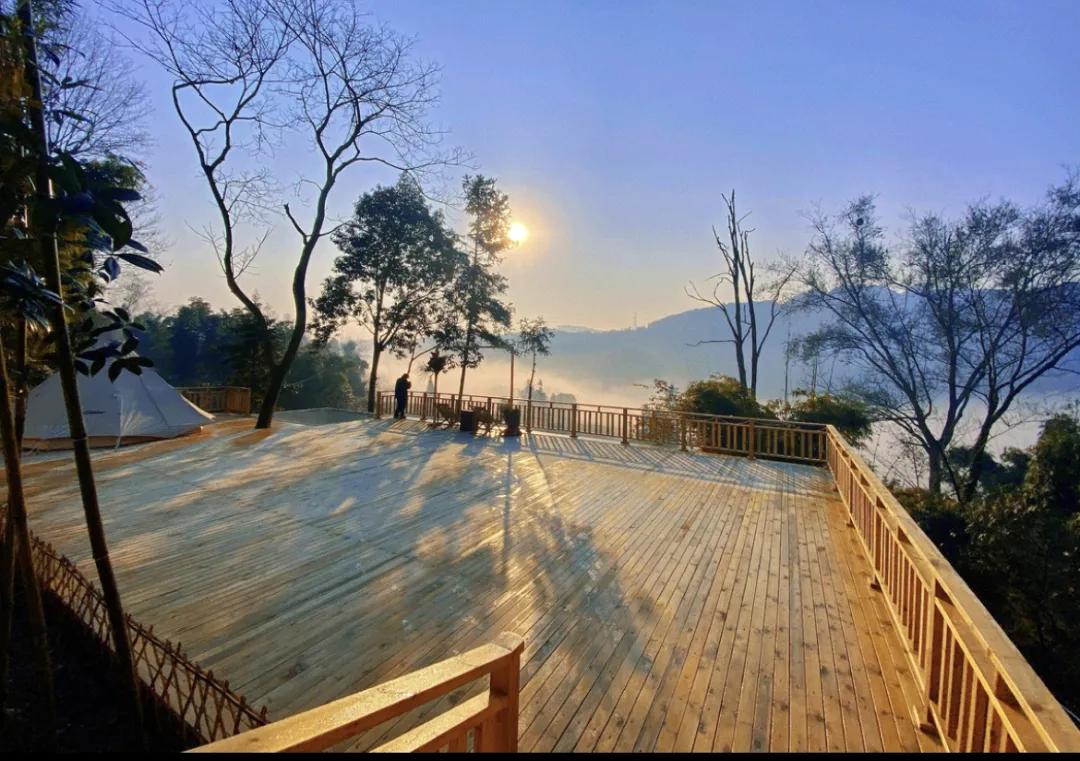 如何诗意的度过初冬？我在雅安这些私藏美宿里找到了答案