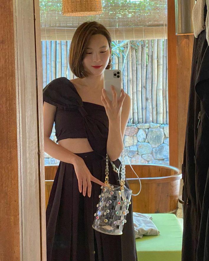 跟着韩星学穿衣搭配,韩星牛仔穿搭