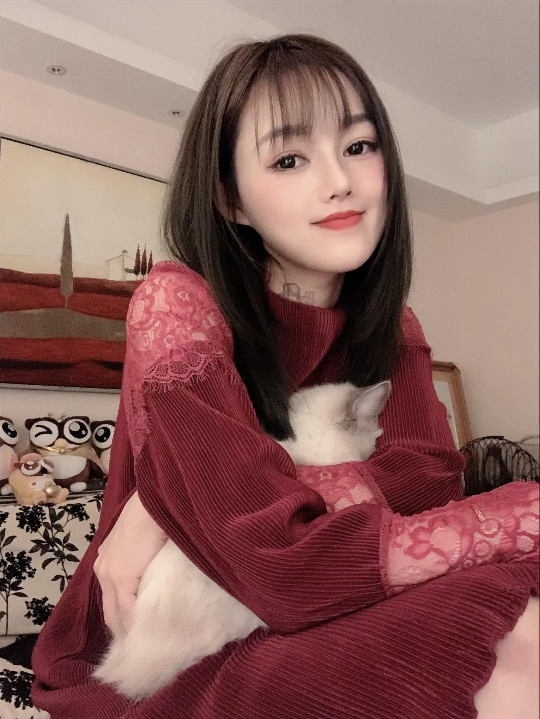 映客直播主播一天收入有多少钱,映客上千万的主播