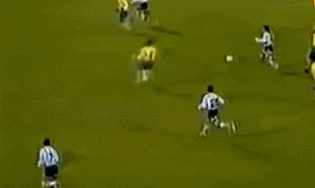 巴蒂斯图塔暴力射门,巴蒂斯图塔欧冠弧顶凌空抽射