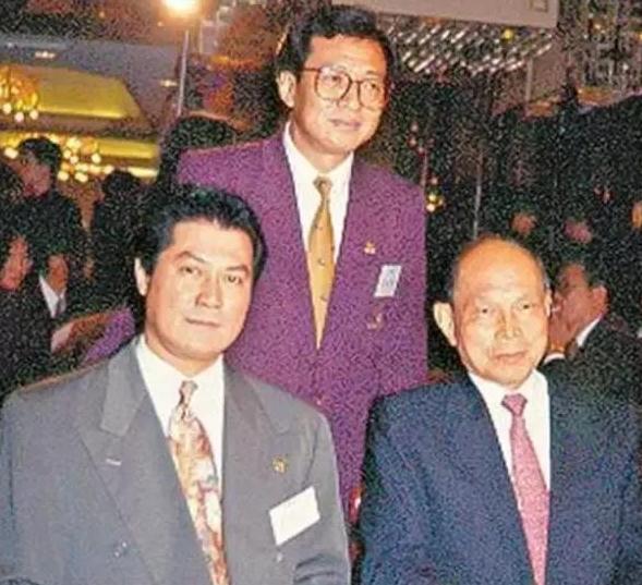 邓光荣和向华强之争,邓光荣向华强在香港谁的实力大