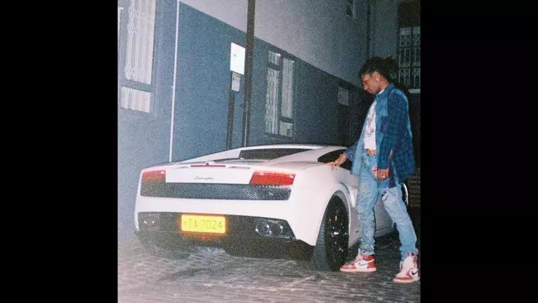 开GTR的绝对不穿AJ，开MT的千万别碰Vapormax