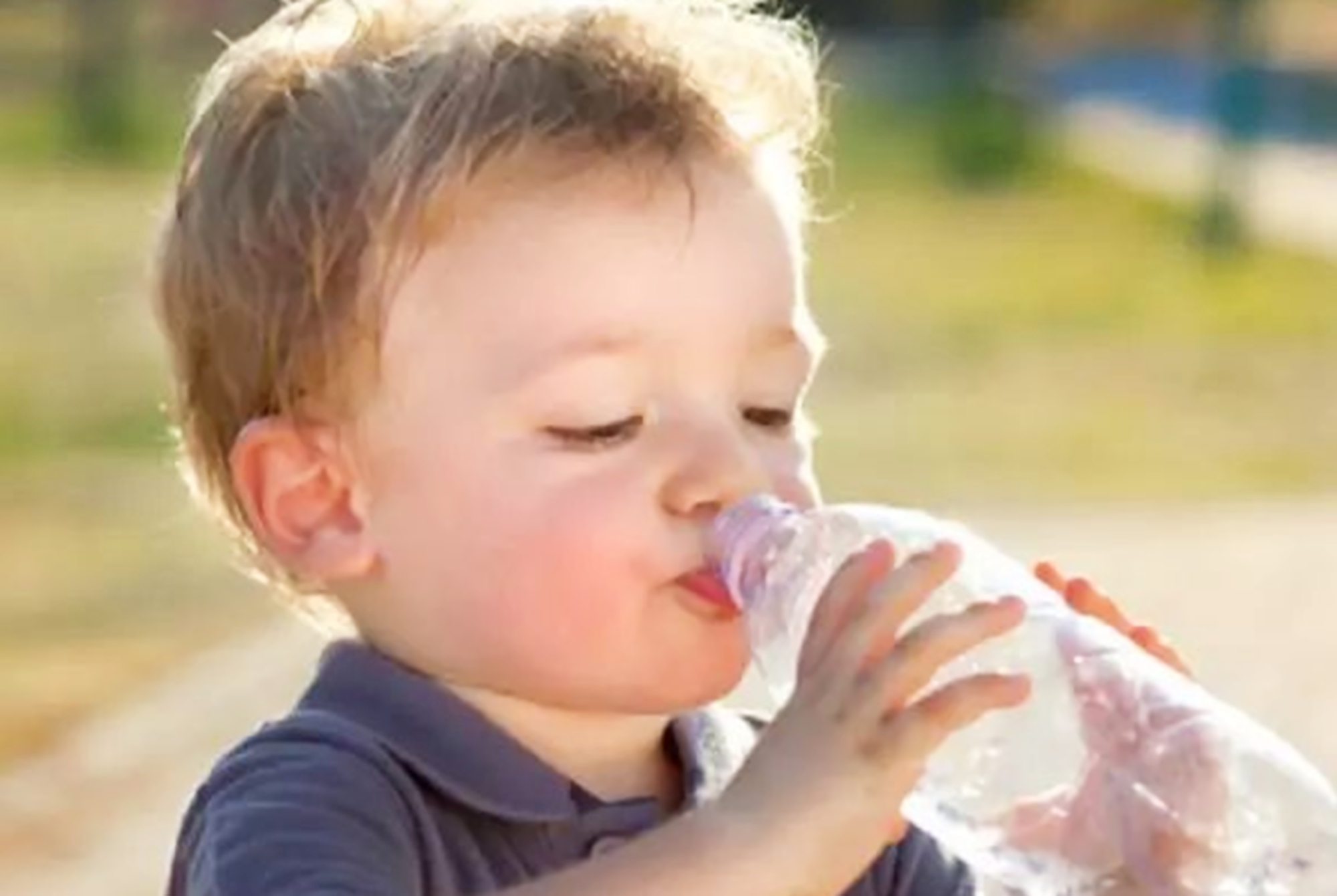 红脸蛋宝宝霜修复,宝宝脸冻伤了发红擦什么