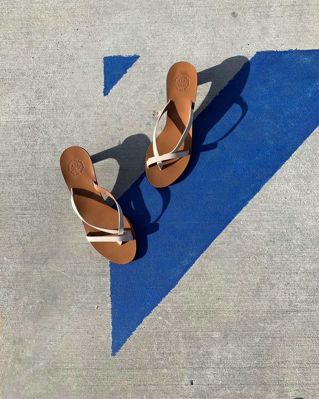 一眼掳获目光的流畅线条：北欧小众手袋及鞋履品牌ATPAtelier