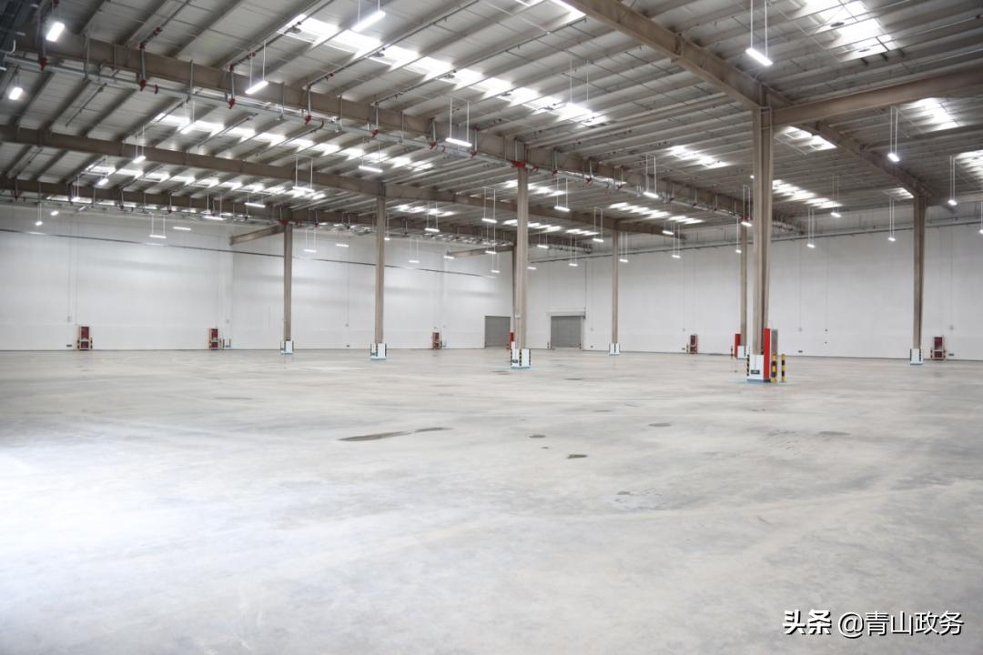 无人机仓储机器人,无人机仓储巡检