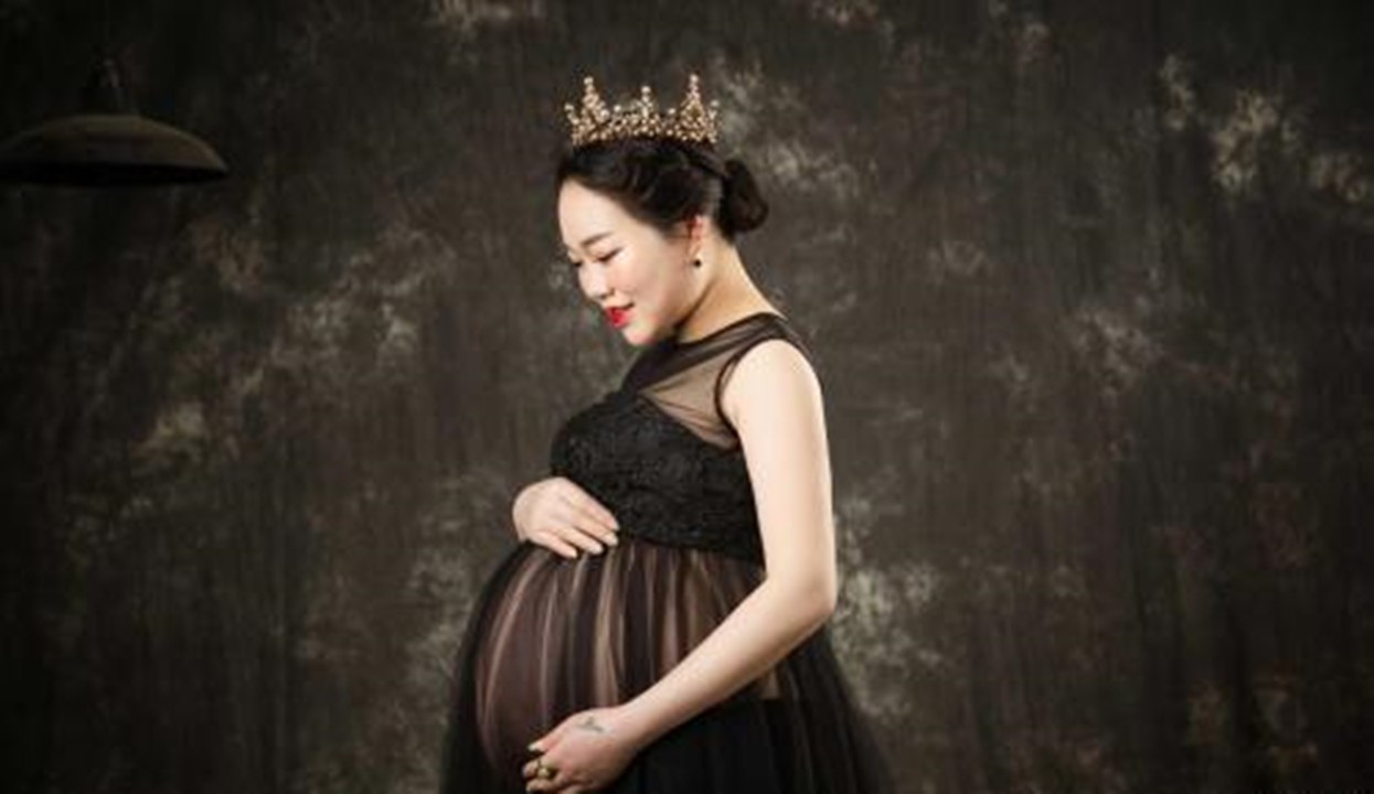 孕妇看肚脐眼准吗,看孕妇肚子看胎位