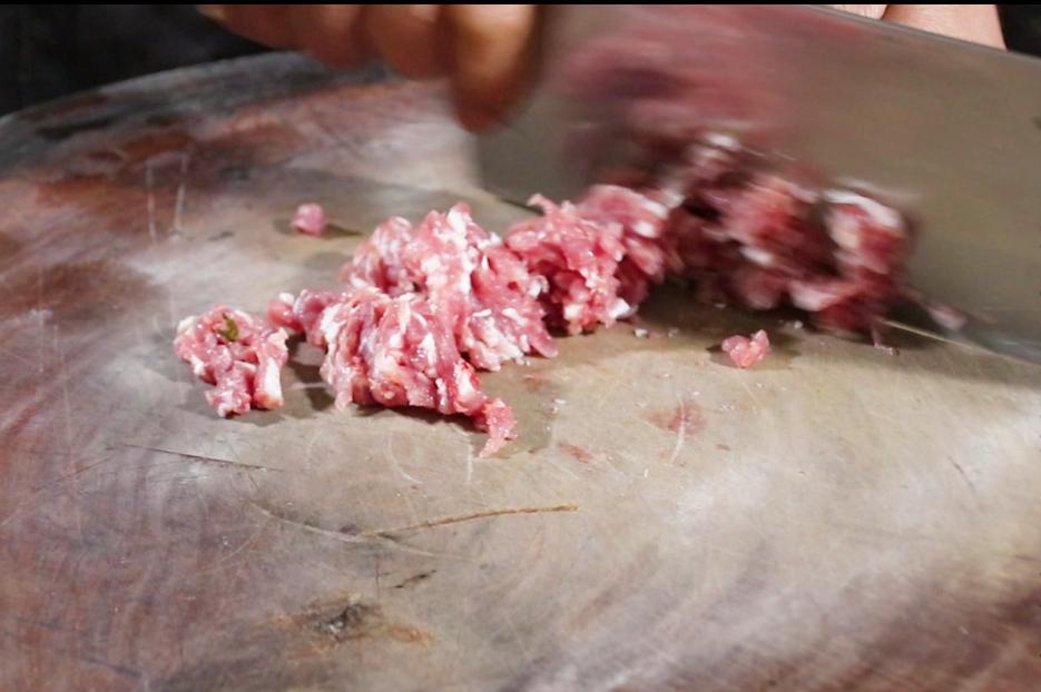 西红柿金针菇怎么做菜才好吃,西红柿金针菇的做法好吃又简单