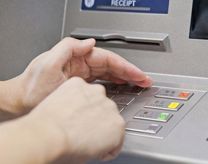 出纳使用保险柜的注意事项,出纳保险柜怎么用