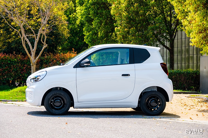 续航300km5万左右纯电车推荐快充,上汽科莱威新四座续航