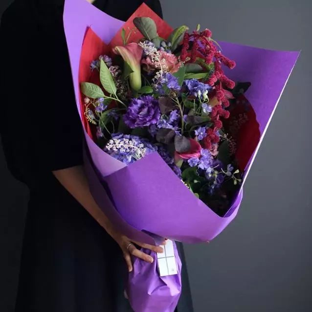 日式花艺作品,日本花店装修风格效果图