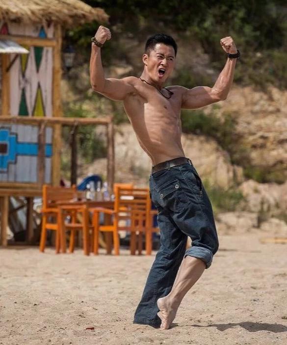 吴京岳云鹏孙越相声完整版,岳云鹏孙越调侃吴京是什么节目