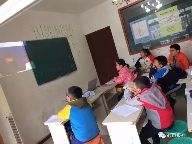 温暖一双手四年级作文,一双温暖的手作文600字