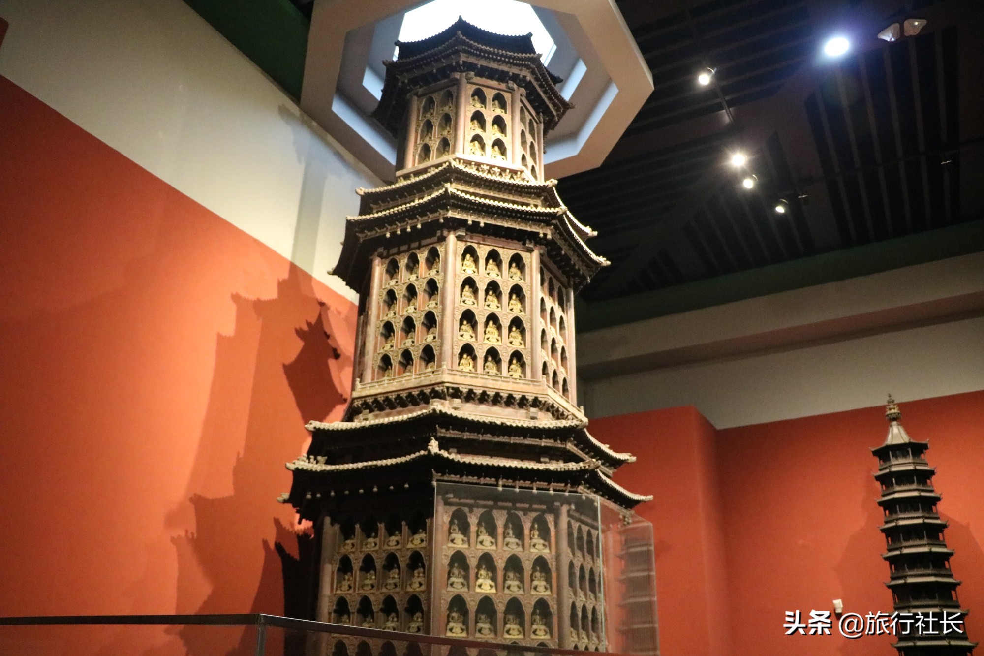 河南博物馆象牙镇馆之宝,河南一个石头博物馆