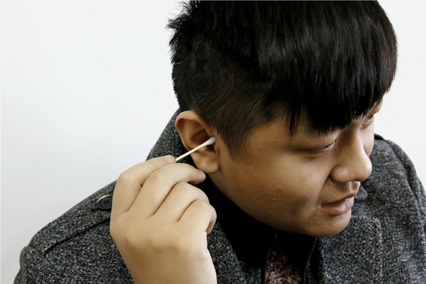 请问医生耳朵嗡嗡响是怎么回事,咨询一下医生耳朵嗡嗡响吃什么药