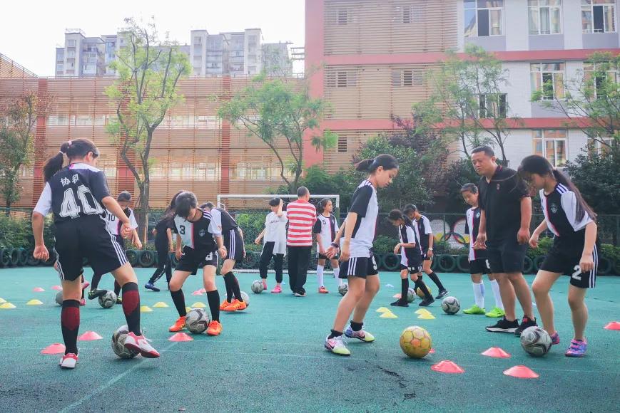 双流区协和实验小学足球比赛,双流区协和实验中学足球队