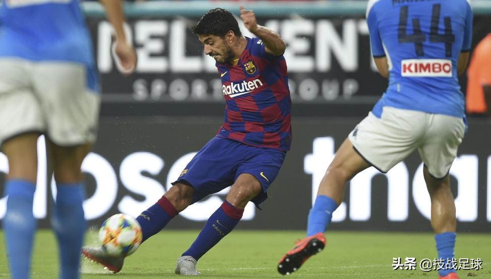 乌拉圭球星苏亚雷斯技术,苏亚雷斯和格列兹曼谁放左路右路