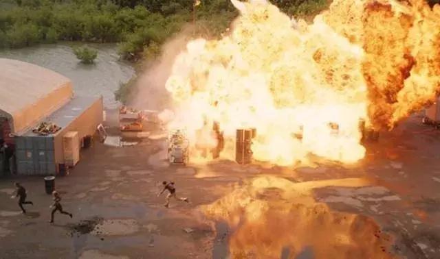 寻找侏罗纪世界中的火山岛,和“驯龙高手”一起拯救史前小短手!