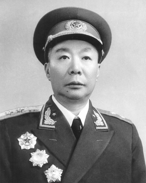 身经百战的开国中将郭鹏,因负伤受“酷刑”被贺龙称为硬汉