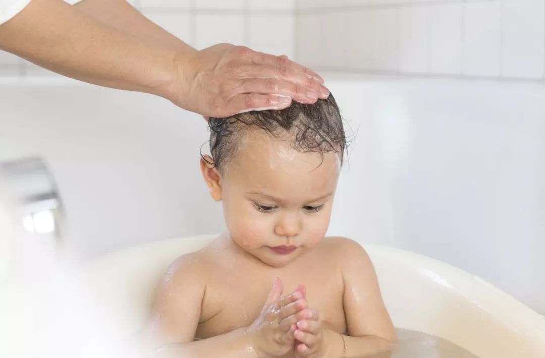 婴儿春季湿疹是什么原因,春季过敏湿疹及联合用药视频