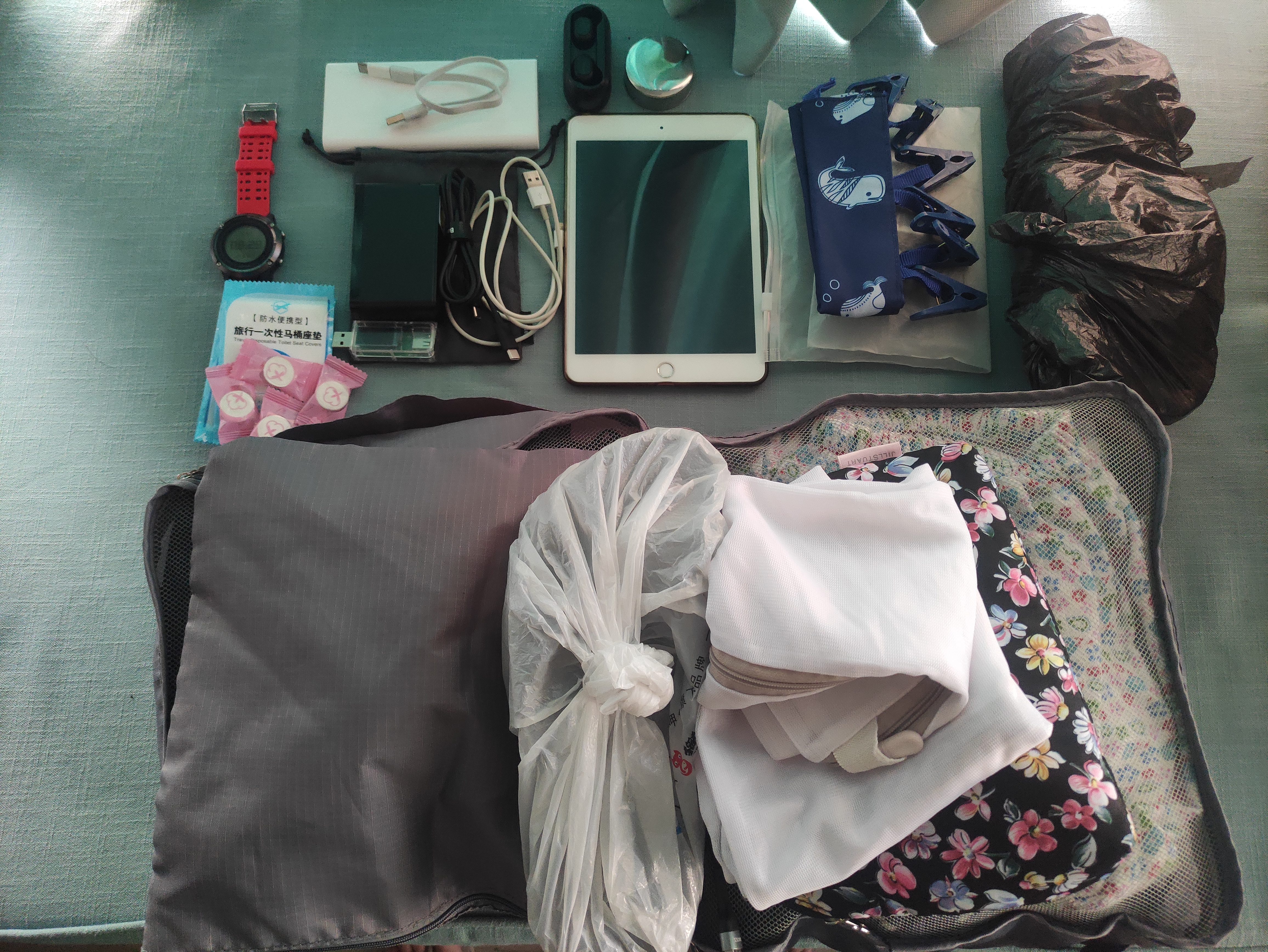 2c1a快充充电头,65w氮化镓充电器2c1a方案