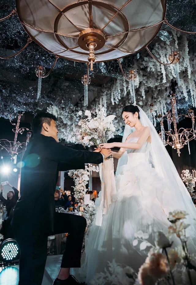 前国脚妻子,32岁国脚娇妻