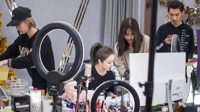 做直播带货被坑几十万,揭秘真相千万别做直播带货