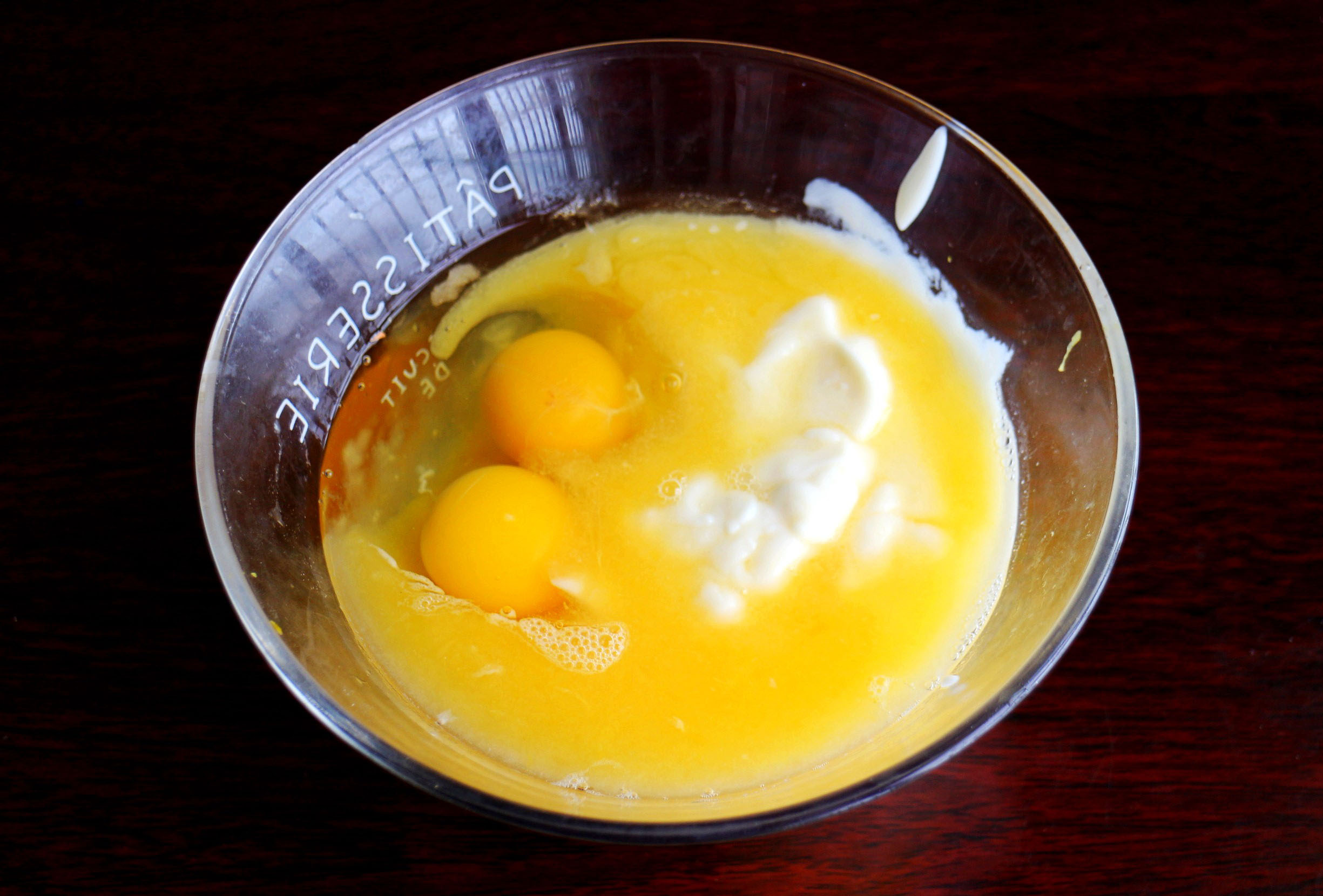 简易无油无糖面包不用揉面,低糖低油又松软的懒人面包