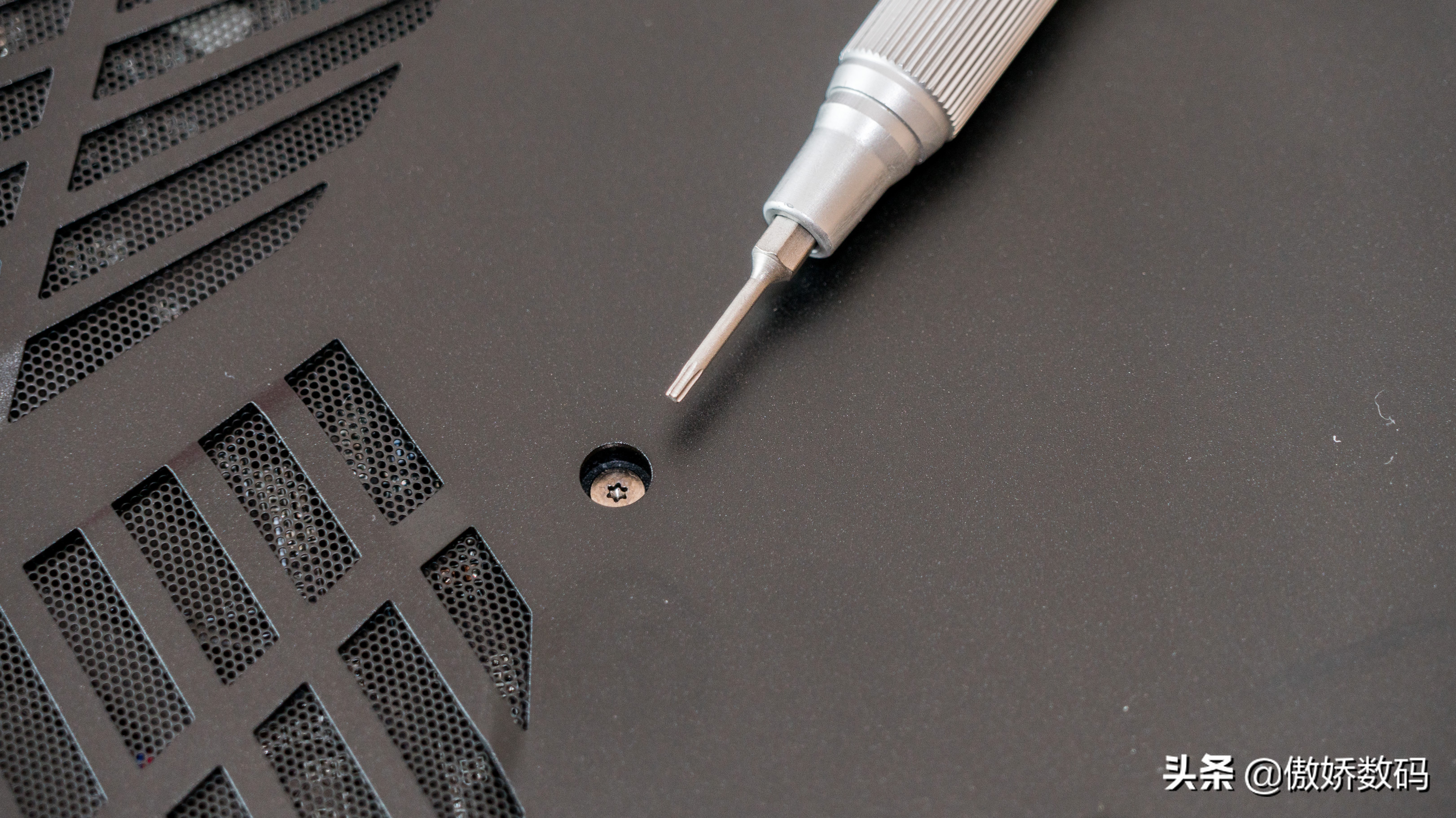 两万以下的游戏本,两万的游戏电脑配置