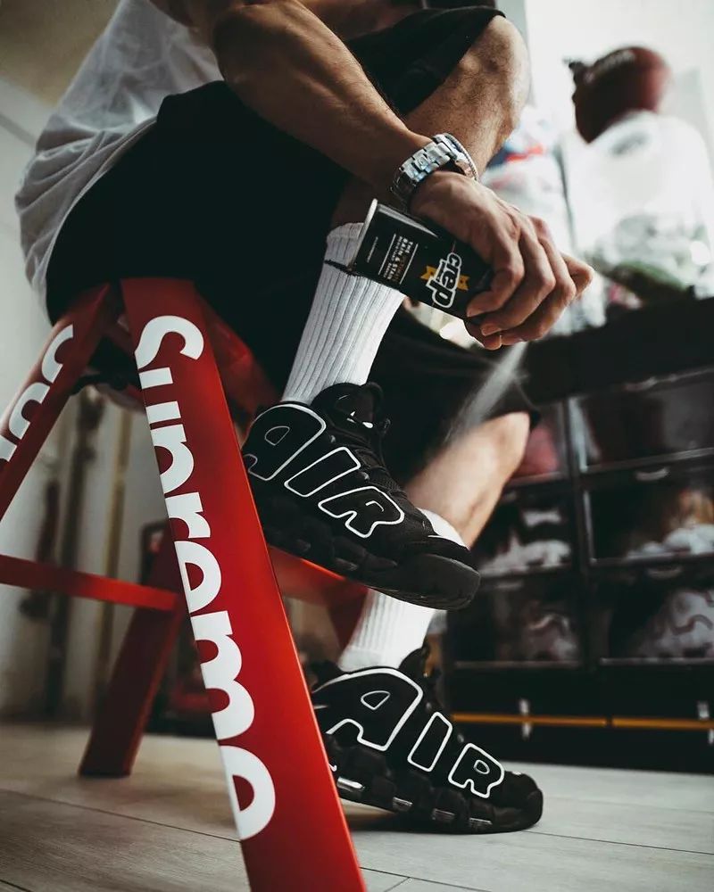 球鞋表面脏了怎么清理,球鞋脏了怎么修复