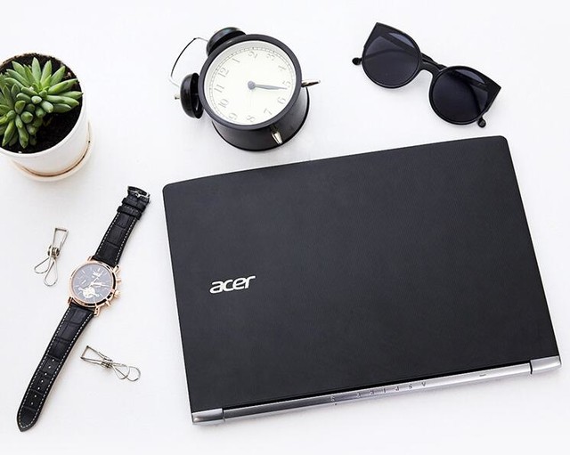 老板赔钱卖电脑！618电商爆款超值本！