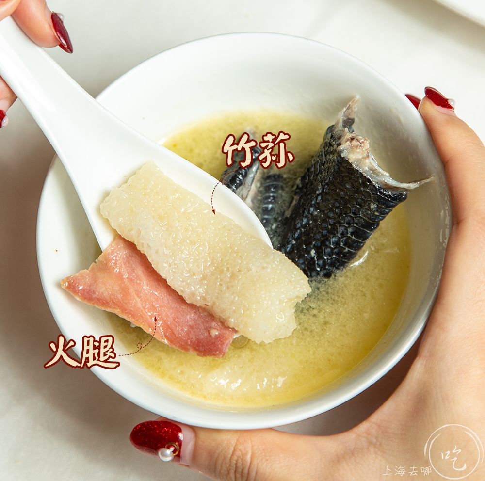 开了23年的黑料界大佬疯了！YSL、TF、Dior大牌口红免费抓！