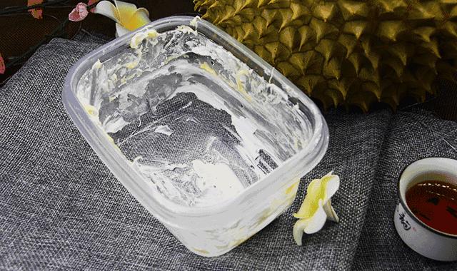 没有什么难过是一杯酒解不了的,没有什么难过只是不开心罢了