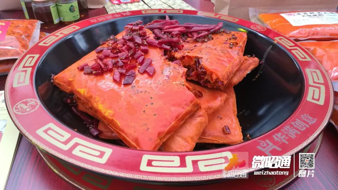 云南彝良苗族相亲,云南昭通彝良00后女孩相亲