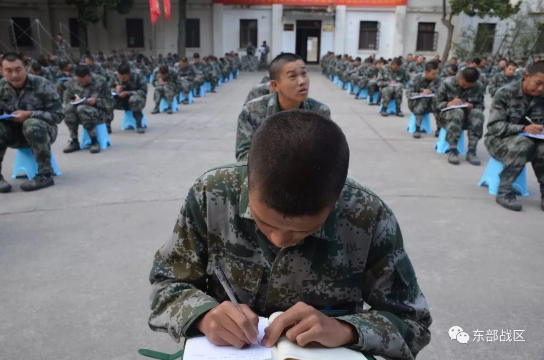 新兵连相聚完整版,新兵连25年相聚完整版