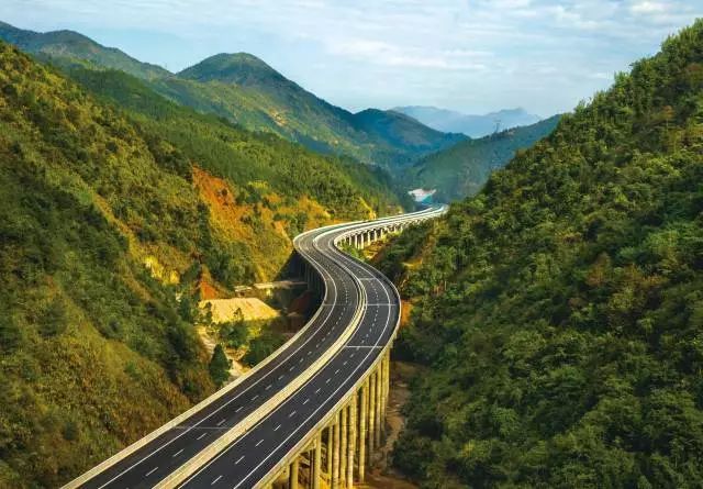 广东交通集团旗下有哪四大公司,全国最大交通集团