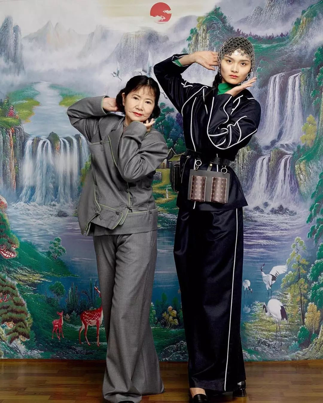 中国大妈才是地球上最敢穿的街头王者!当红时尚单品都是你妈玩剩下的