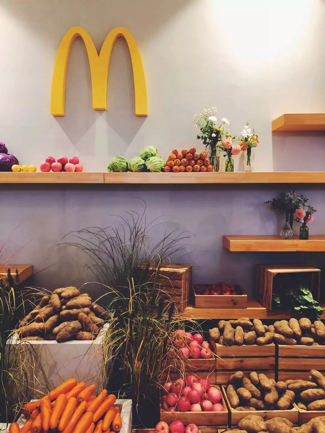 麦当劳变绿了怎么回事,麦当劳绿牌子